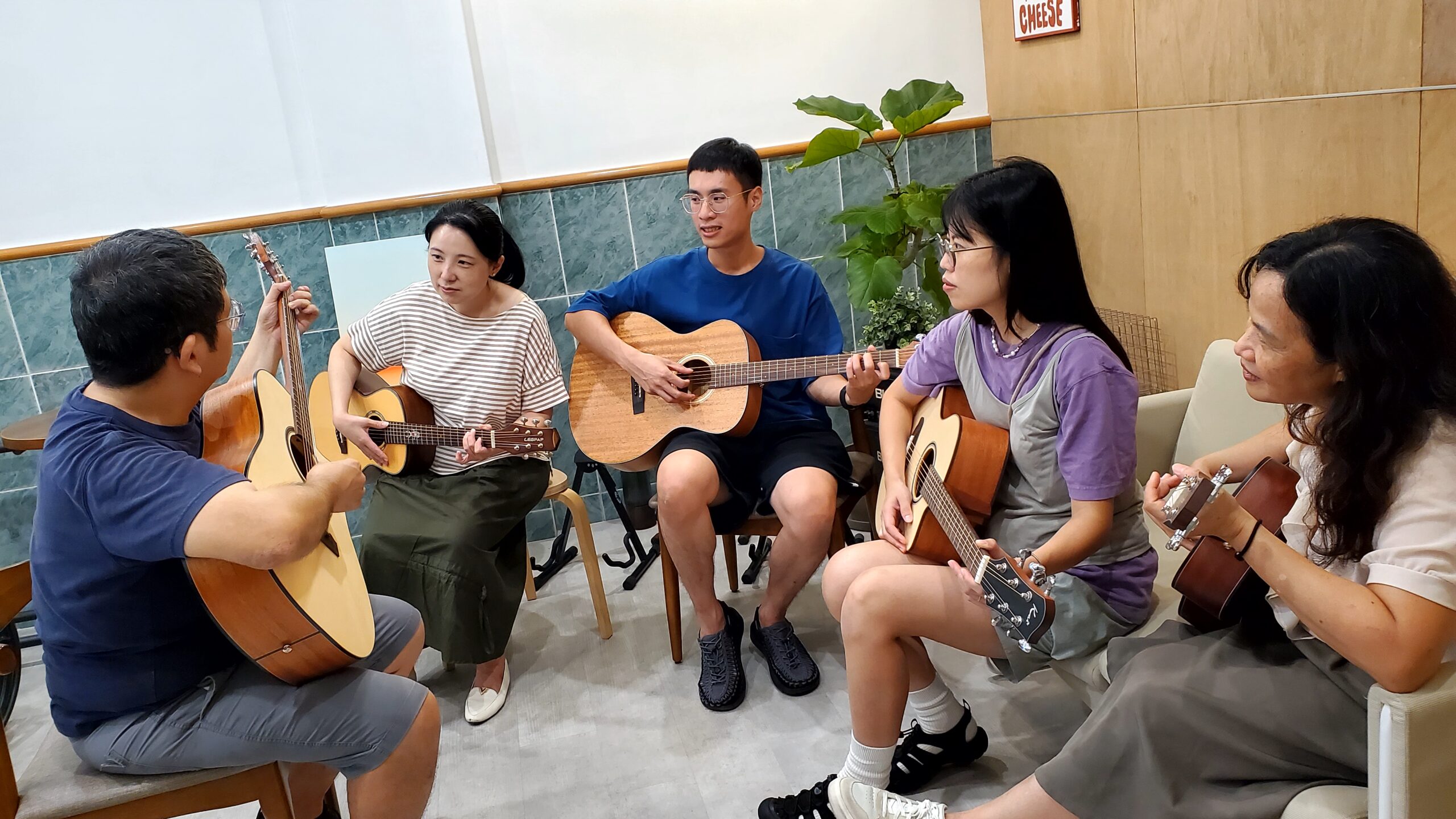 屏東學吉他價格